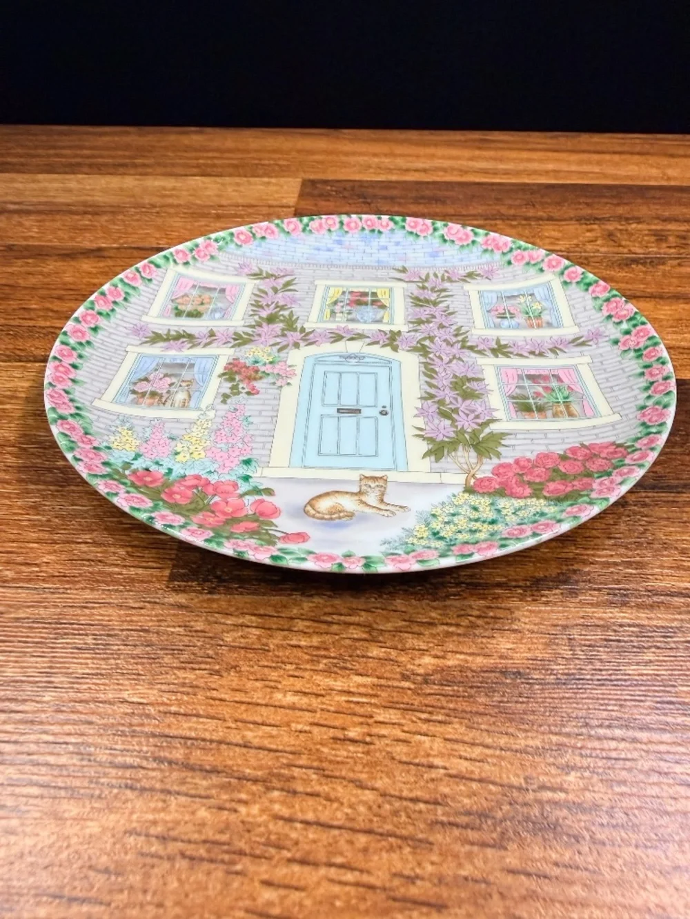 ALBERT KESSLER & CO Collector Cat House Collector Plate